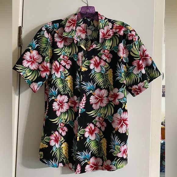 S S L R Other - SSLR men’s Hawaiian shirt small excellent condition hundred percent cotton